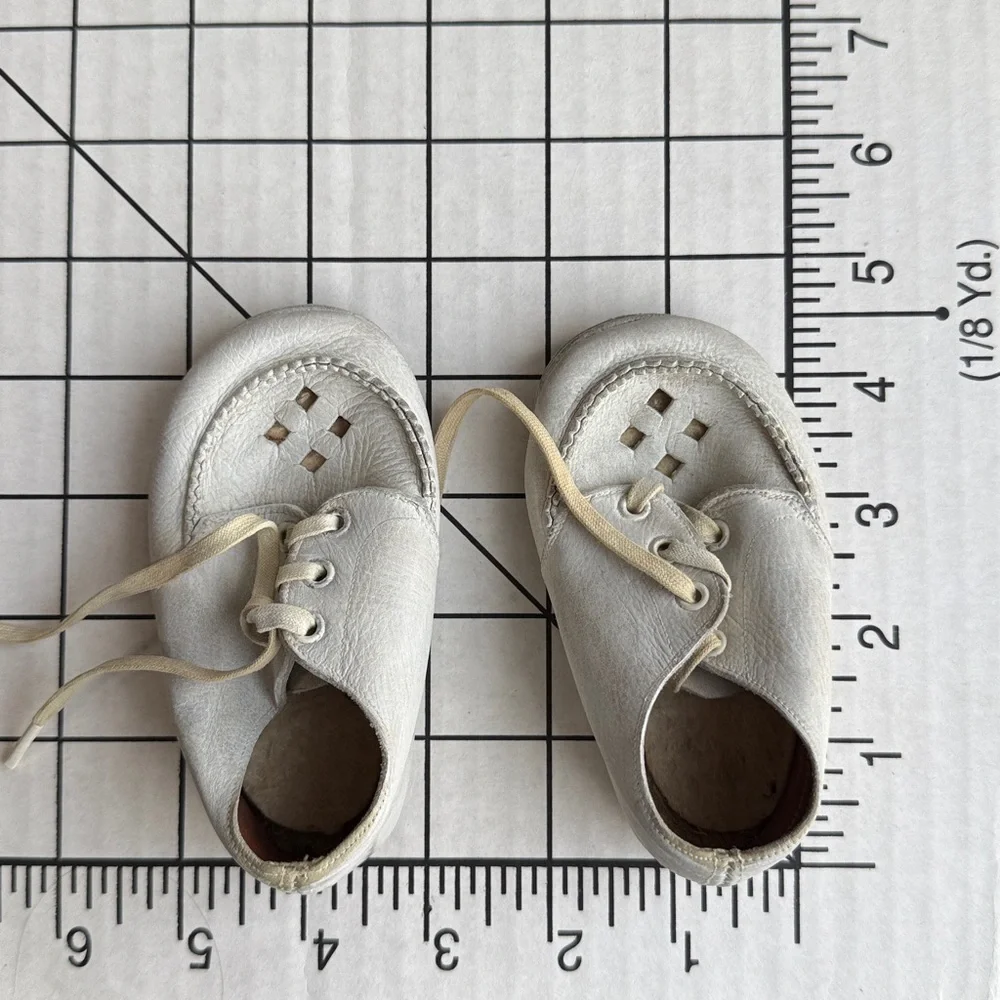 Vintage Ideal Baby Shoes White Leather Lace Up Christening Prewalker 1950s